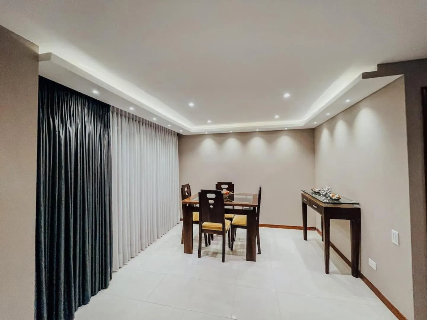 شقة Stunning 19Th Floor Duplex 2 Bedrooms 1911 ميديلين