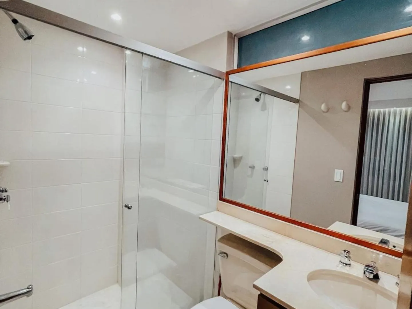 Stunning 19Th Floor Duplex 2 Bedrooms 1911 ميديلين 0*,